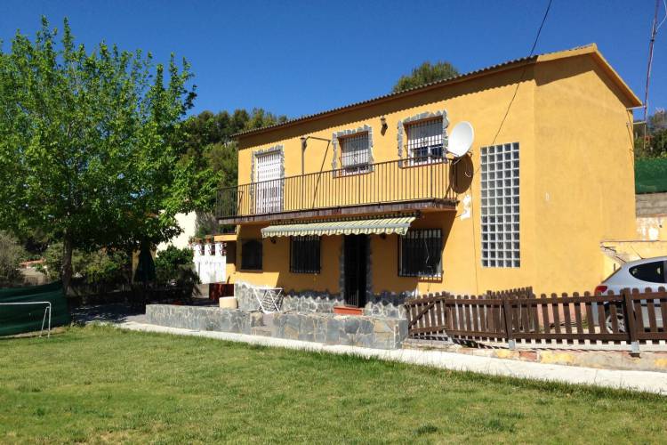 Casa En Alquiler En La Urbanizacion Mas Roquer Finques Pascual